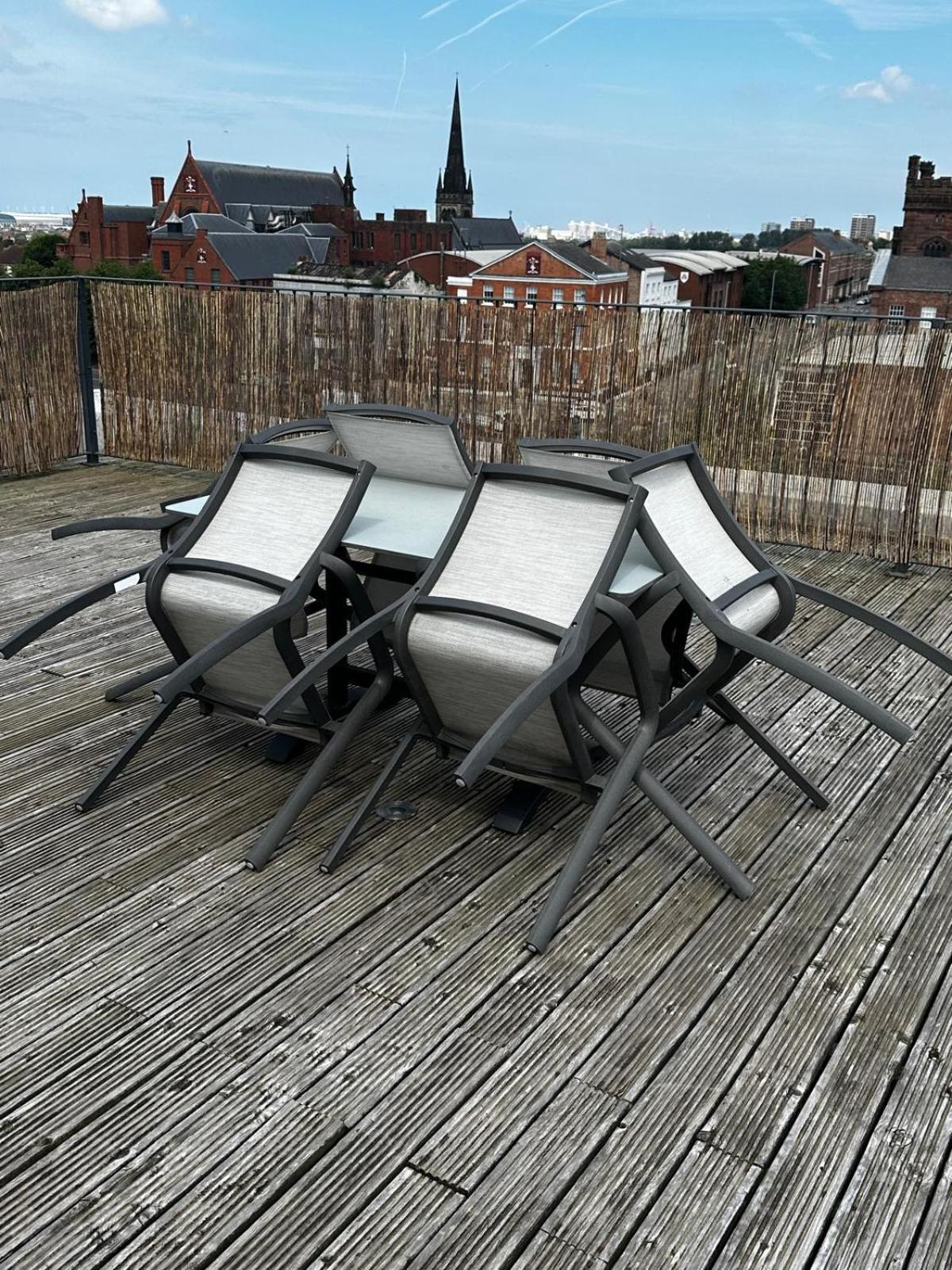 Penthouse - Liverpool City Centre - Nhs Stays - Liverpool Royal Hospital Екстер'єр фото
